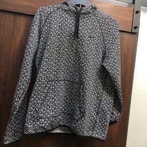 Nike Therma-Fit Pullover - Oreo - Women’s L